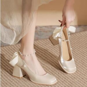 women shoes Heels